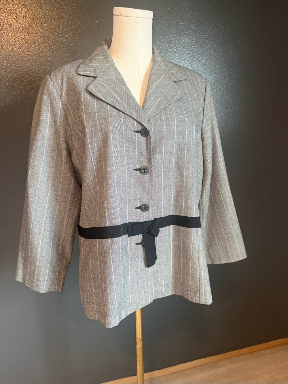 Sag Harbor Gray Pinstripe Blazer with Black Waist Tie